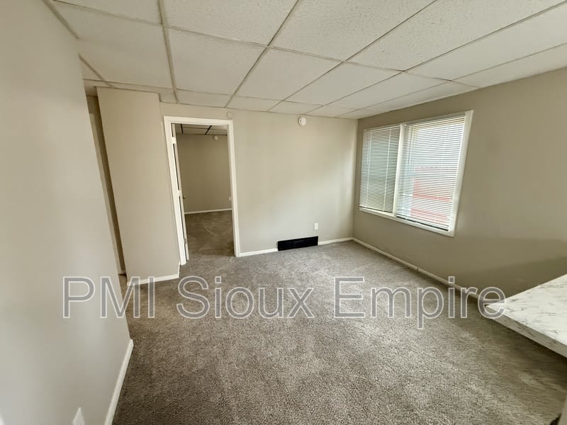 316 N Sherman ave – photo 5