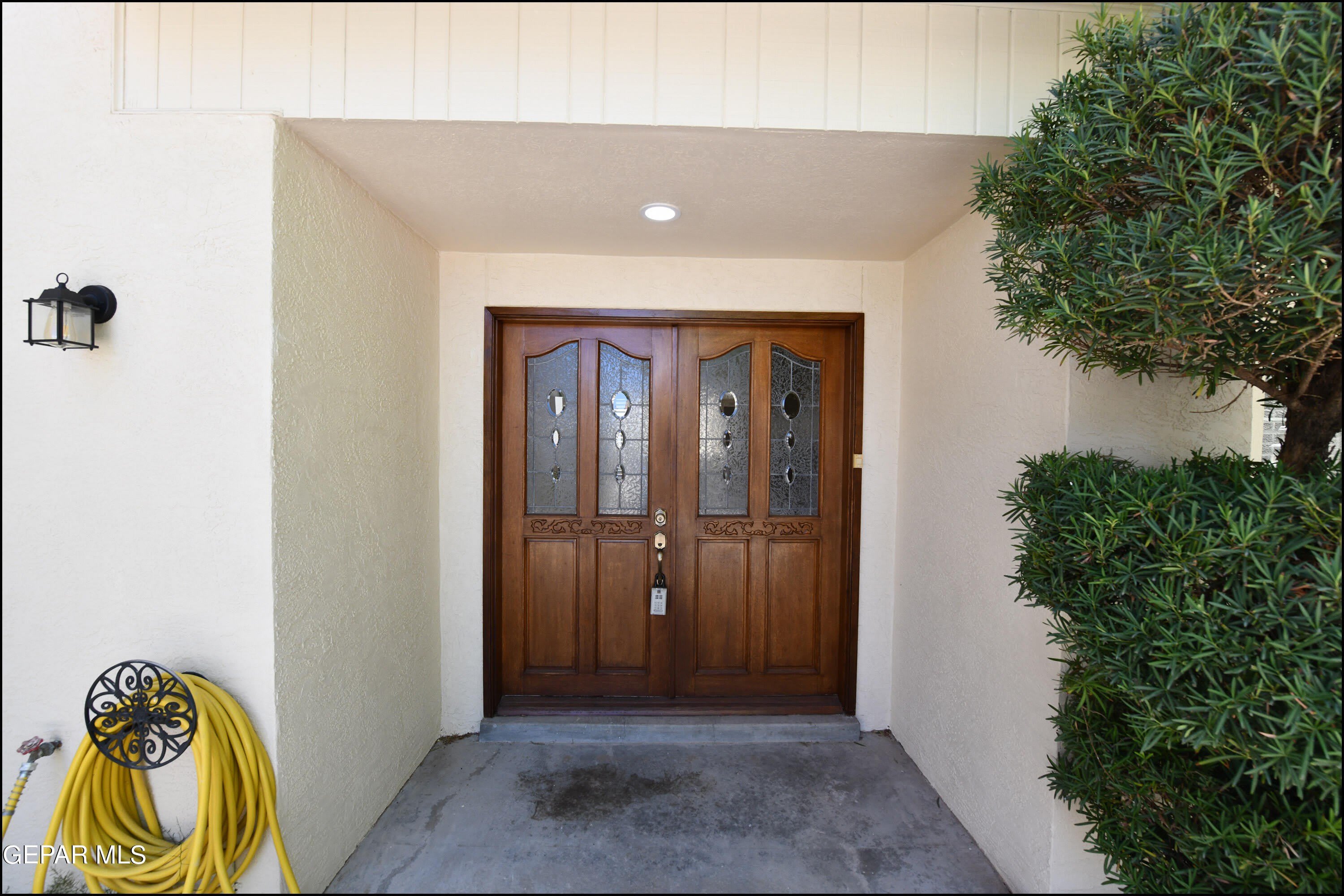 1004 LOS JARDINES Circle – photo 3