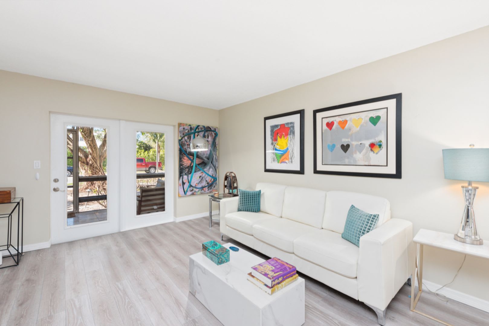 Walk To The Beach And Downtown Naples Seasonal Furnished Rental Available 2 Beds 2 Baths – photo 5