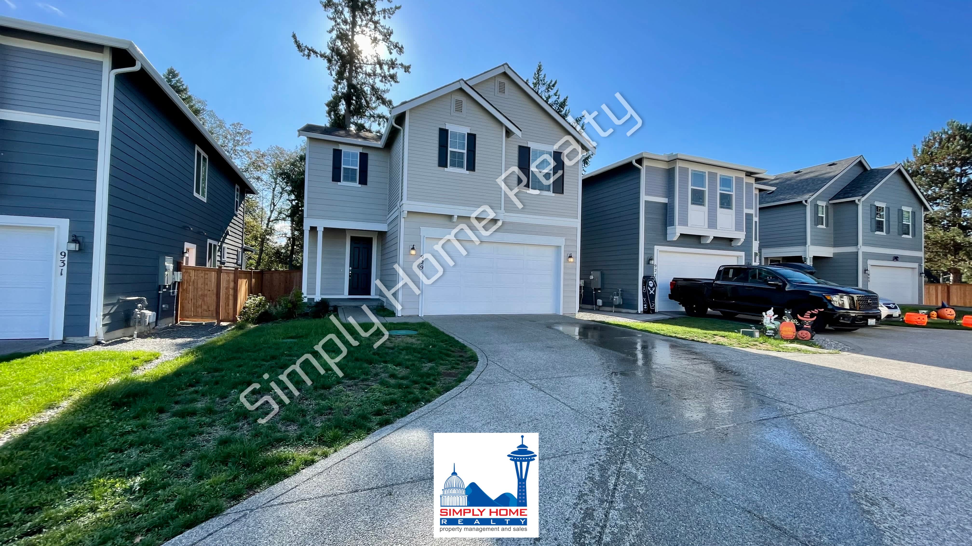 929 Vine Maple St SE – photo 1