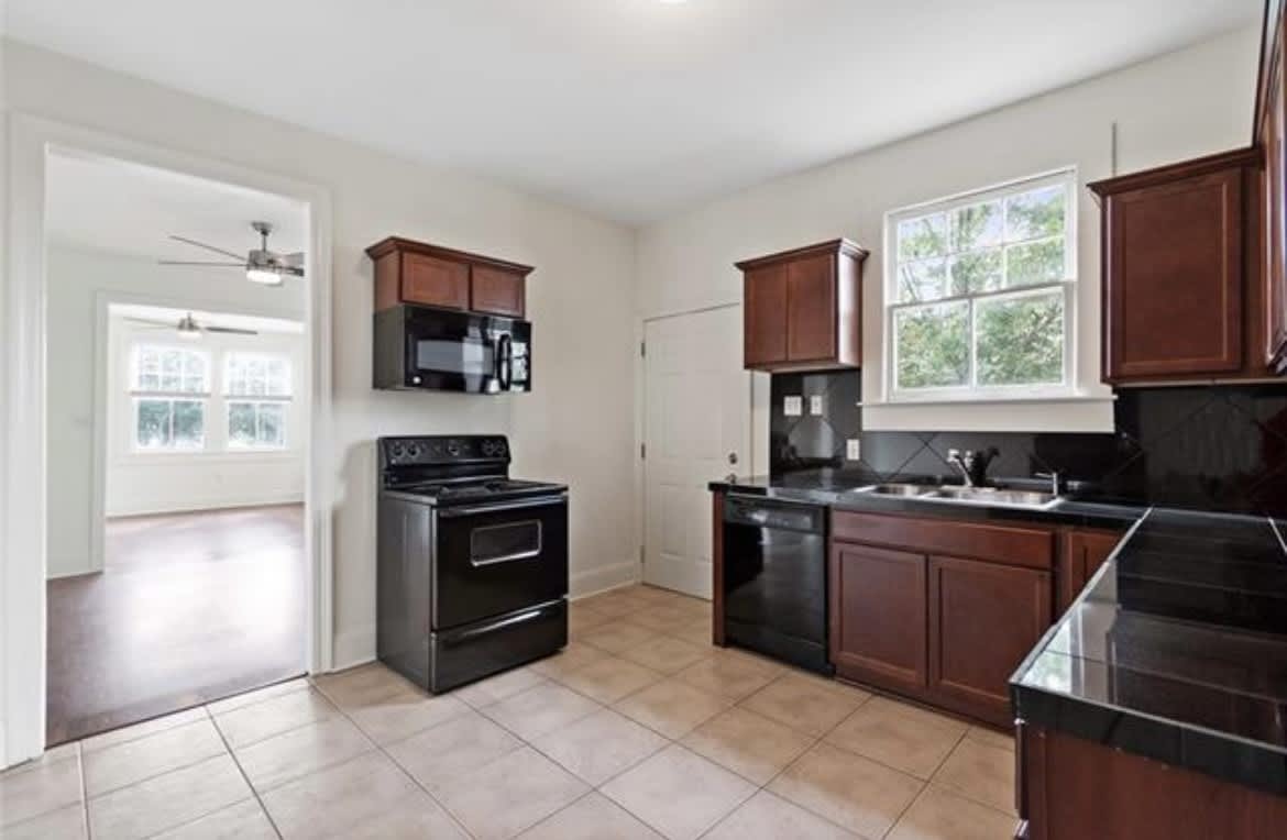 6330 Colbert Street – photo 5