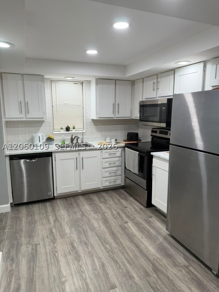 2541 Aragon Blvd – photo 1