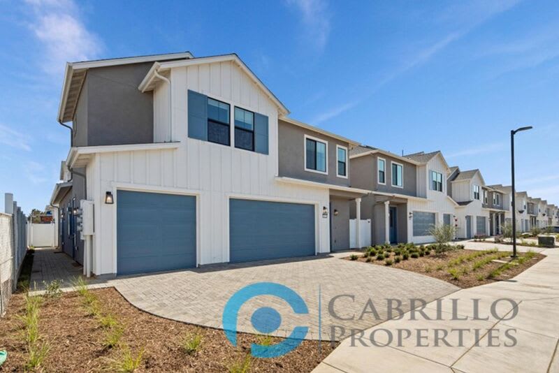 1668 Neptune Ave – photo 1