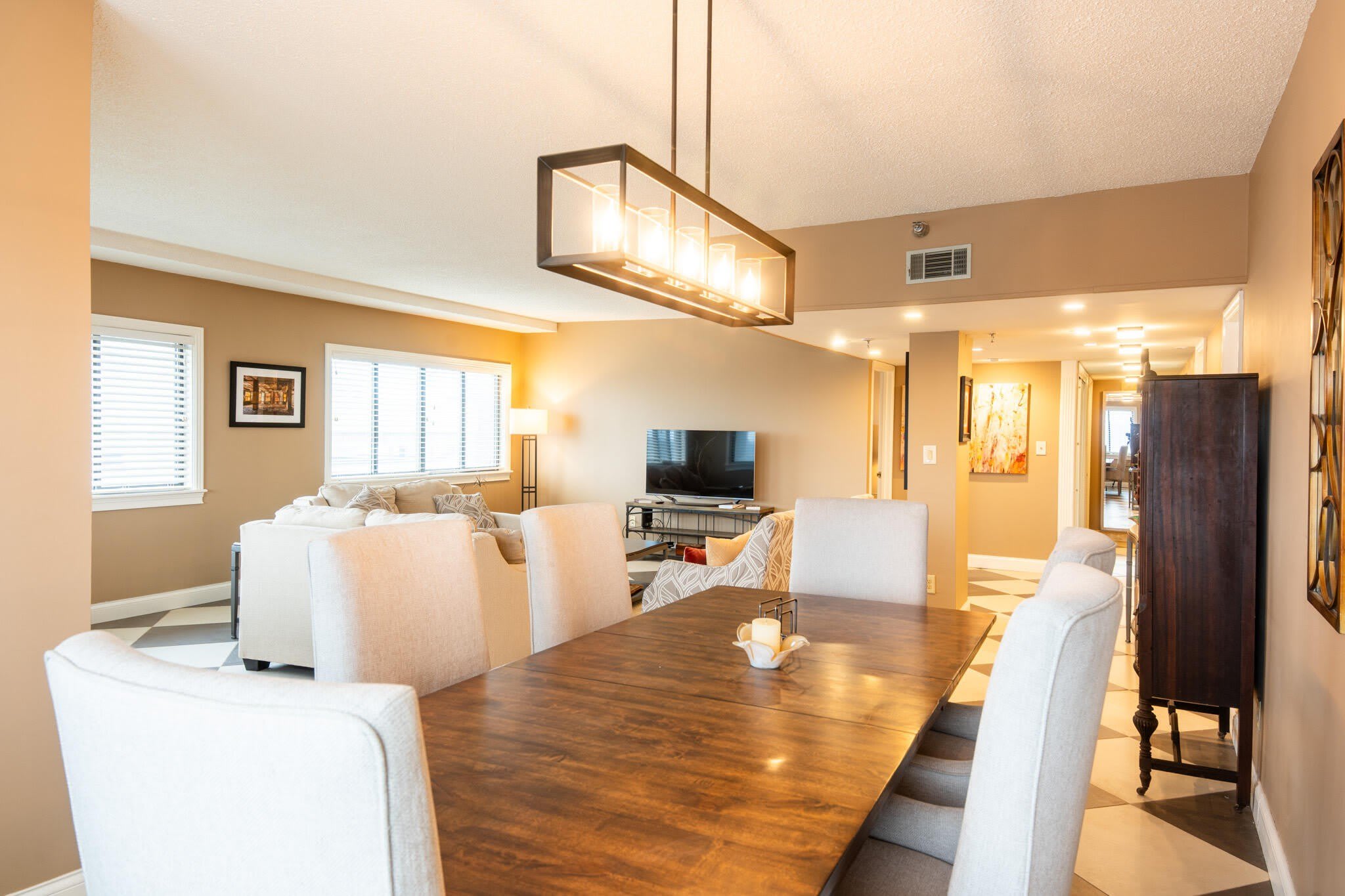 355 S Broadway – photo 4