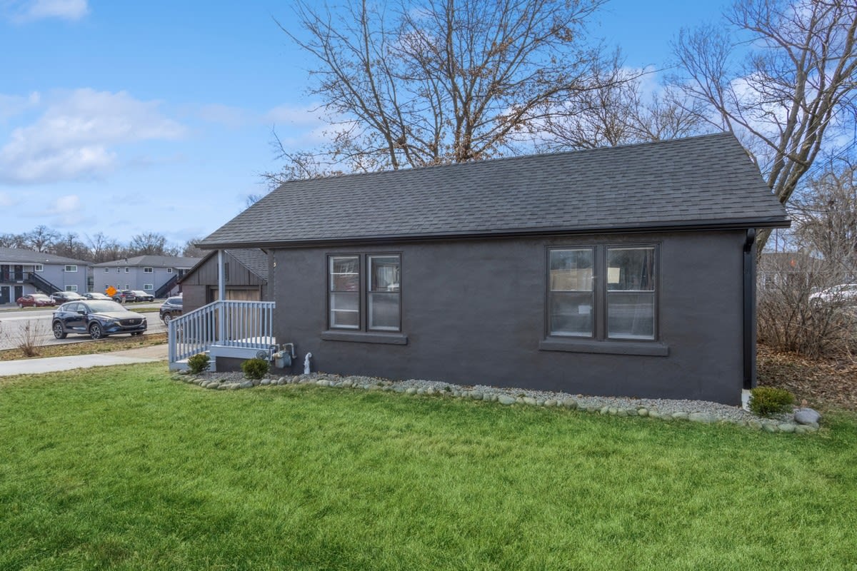5938 Barton Drive – photo 2