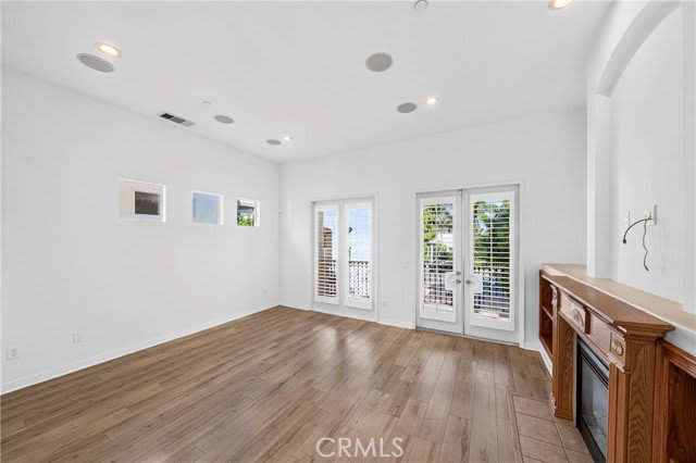 12914 Agustin Place – photo 4