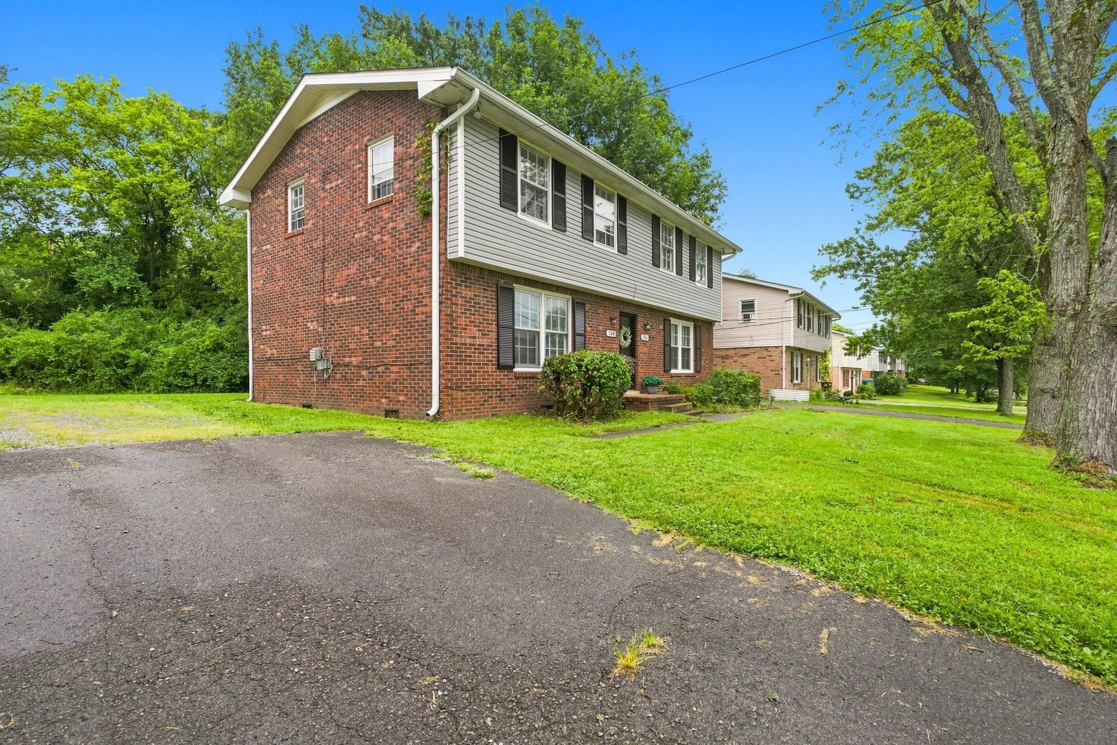 Charming 2-Story Bellevue Townhome in Nashville – photo 3