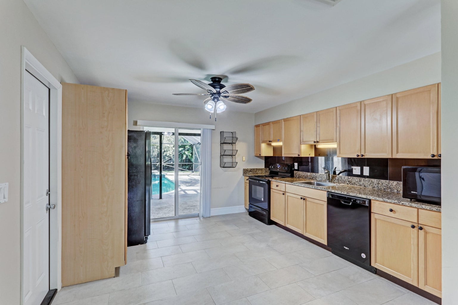 2545 Venice Drive – photo 3