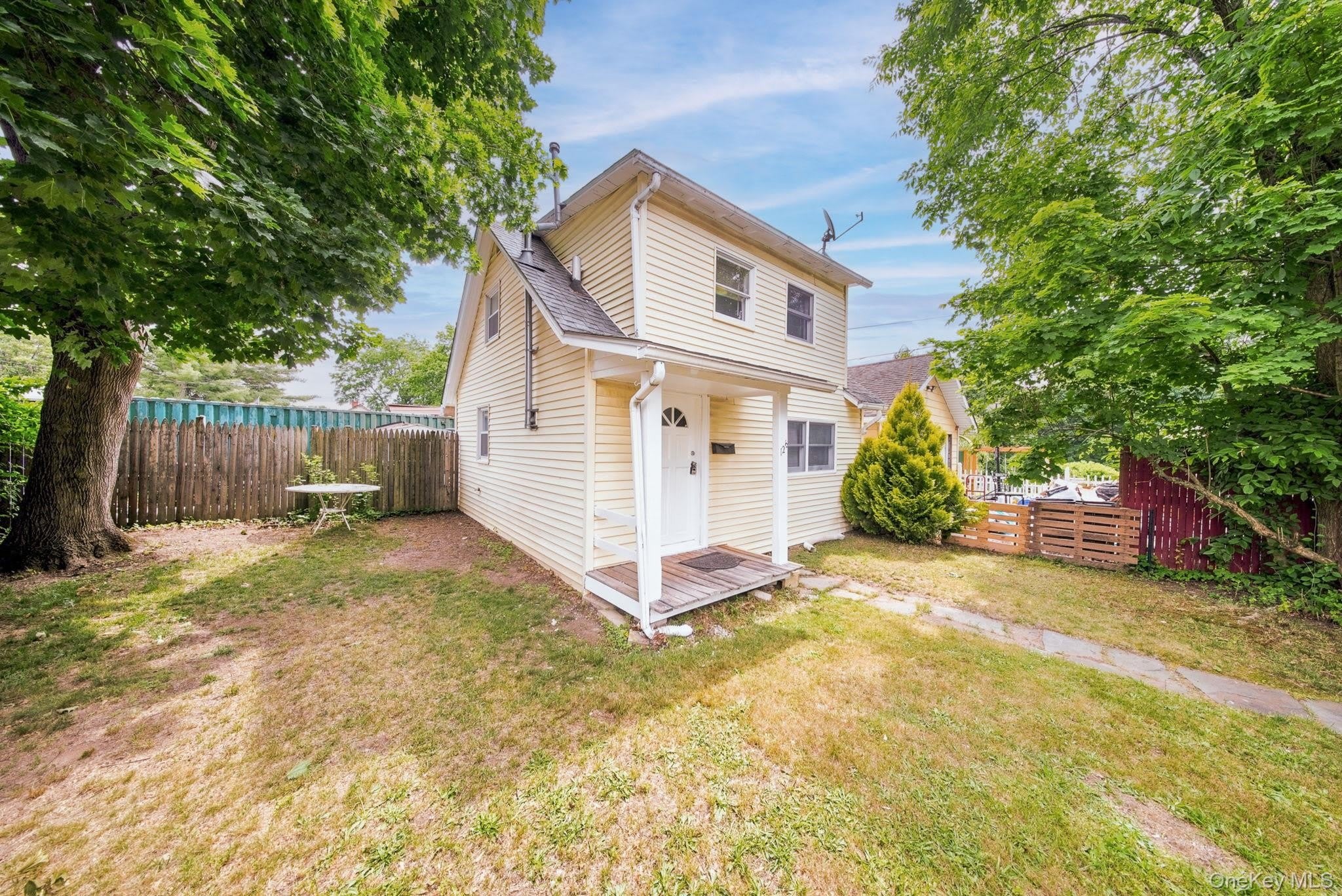 12 1 2 Schultz Street – photo 2