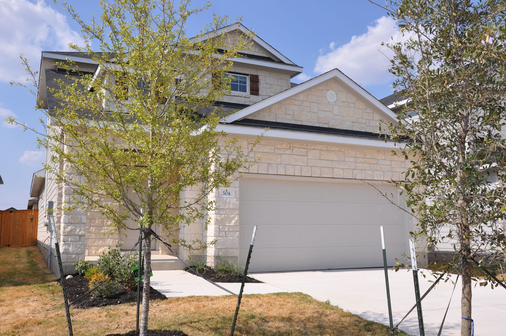 Brand New 3 Bedroom 2.5 Bath in Sonterra – photo 2