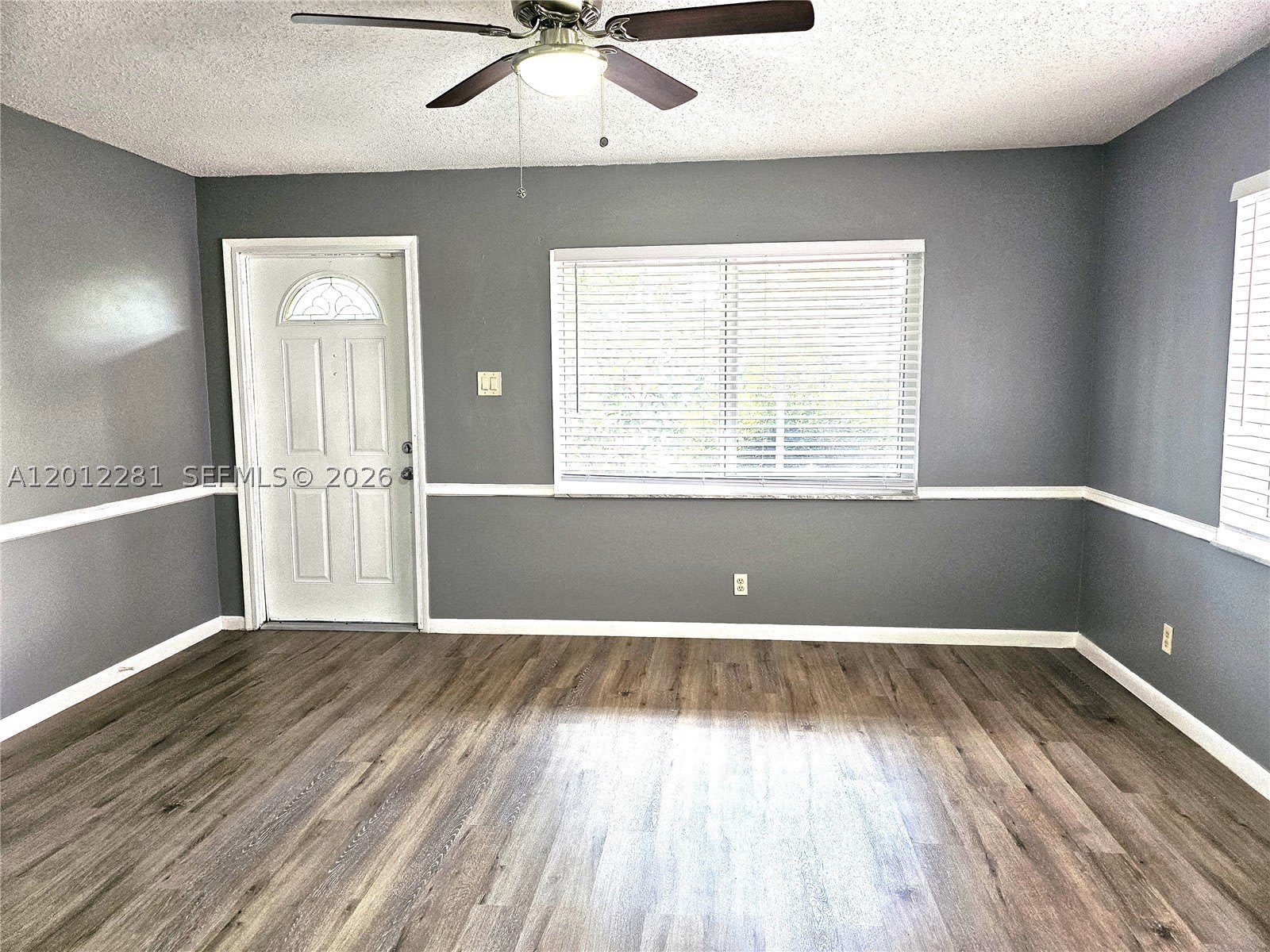 1040 NW 73rd Ter – photo 3
