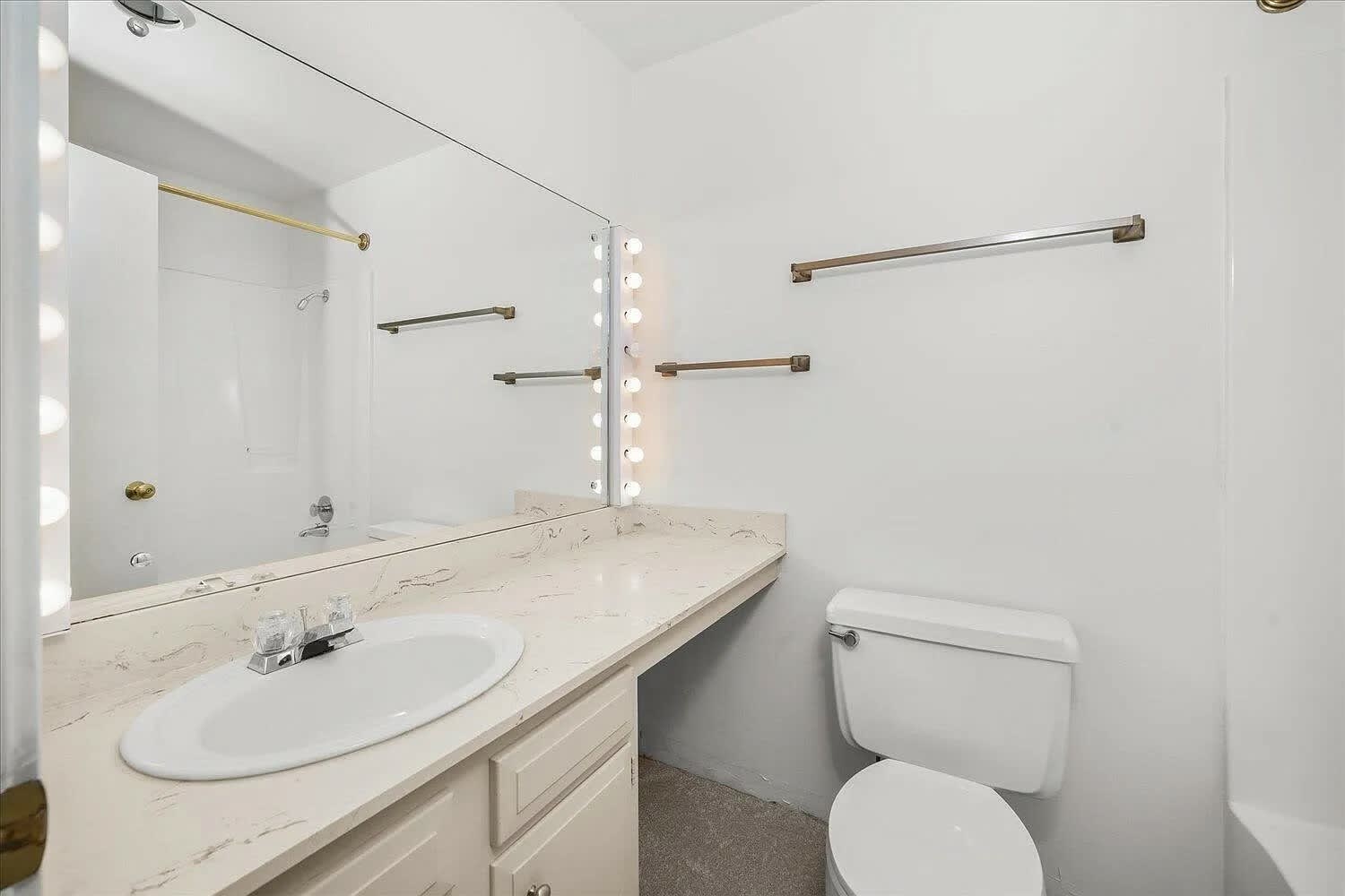 700 West 7th Avenue – photo 4