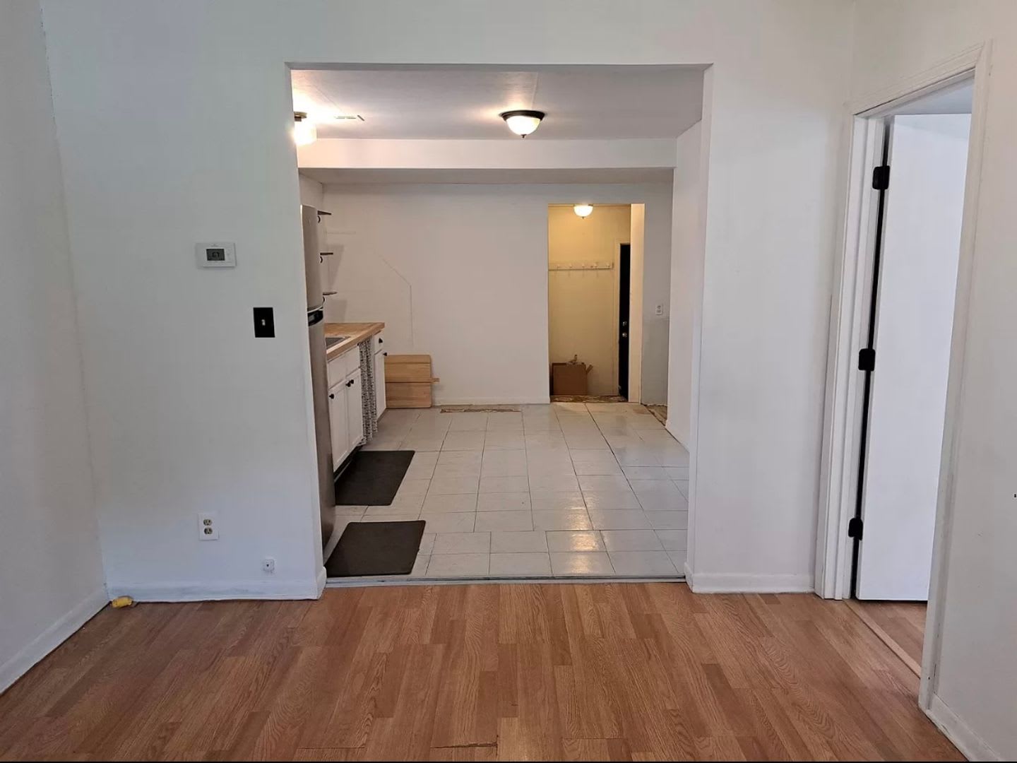 895 2 Bed 1 Bath Single Family Home – photo 5