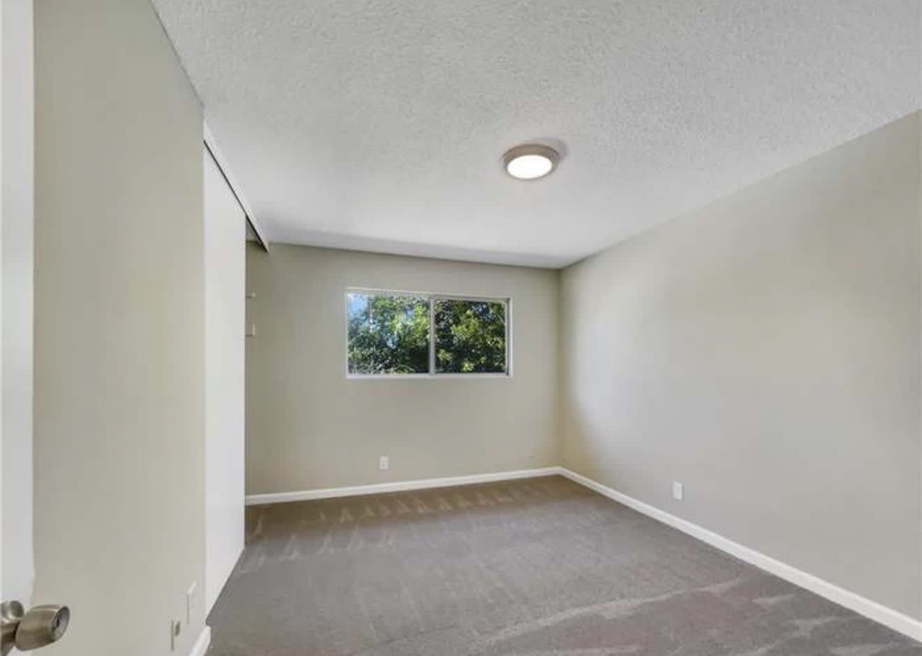 1920 N H St Apt 251 – photo 3