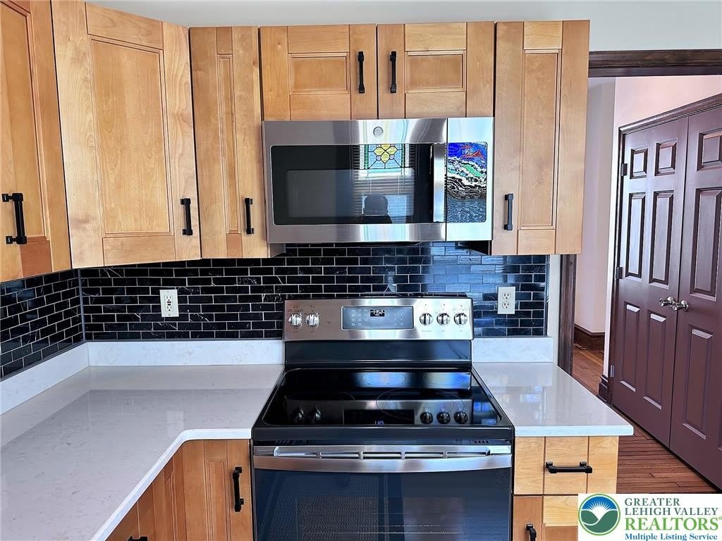 843 Main Street – photo 5
