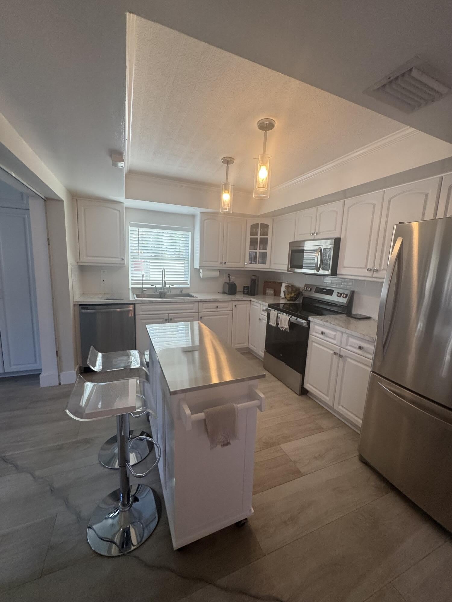 499 SW 28th Avenue – photo 3