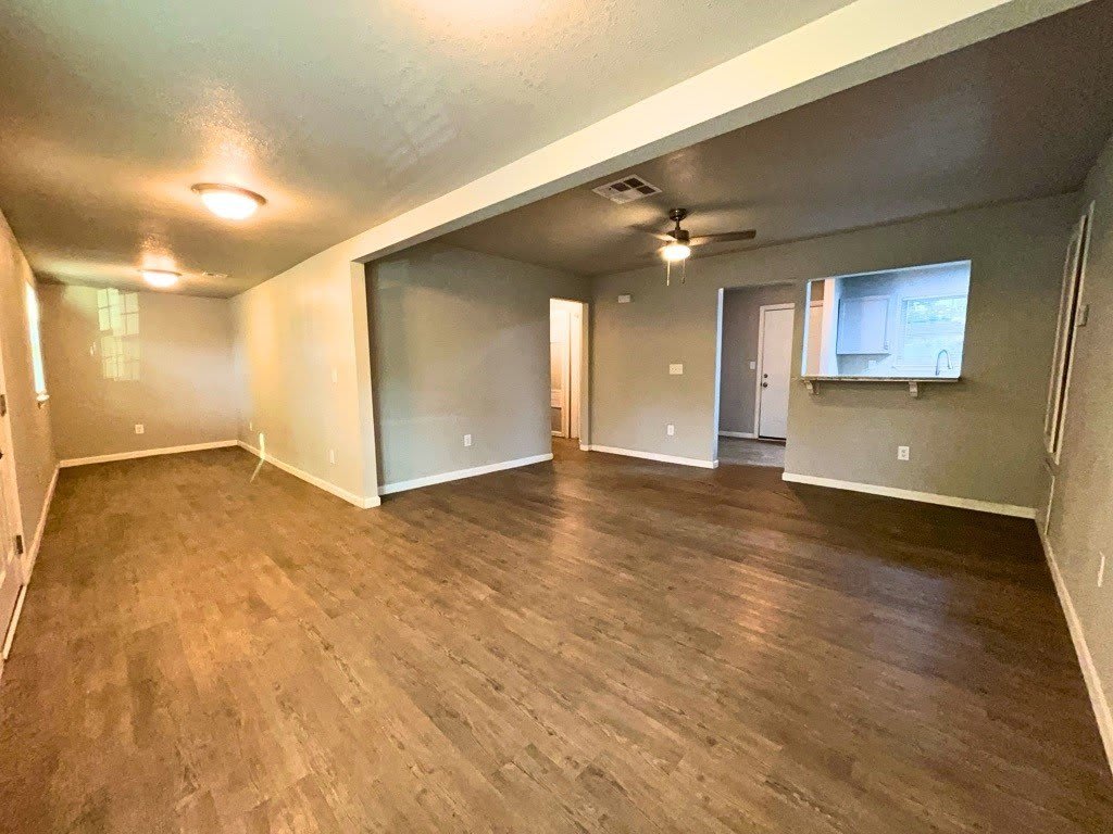 1808 NW Taft Avenue – photo 2