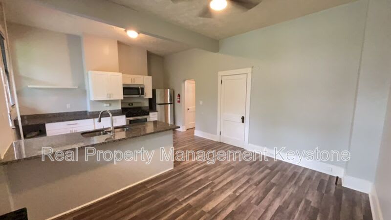 1247 Chartiers Avenue – photo 4