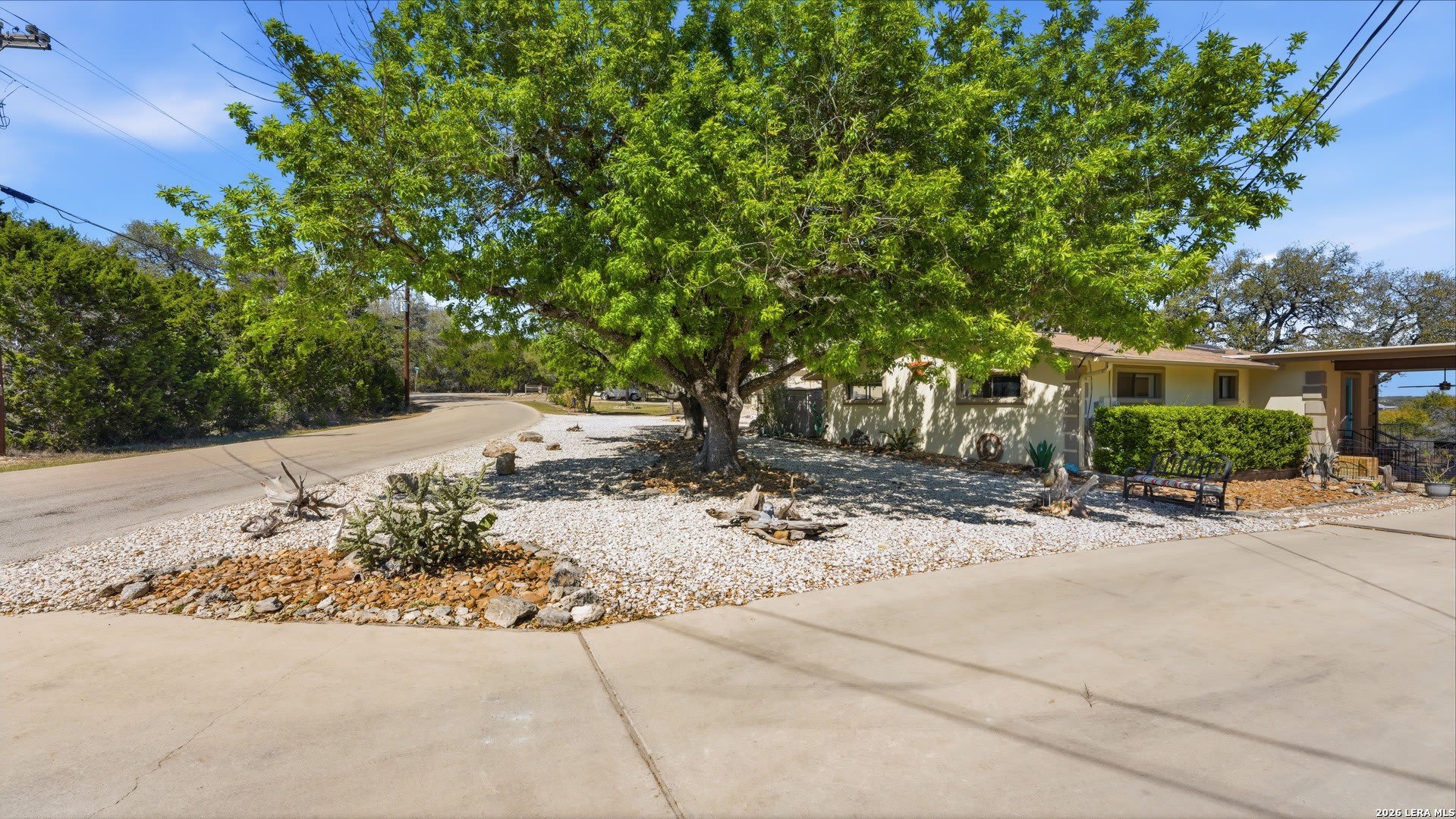 1268 LAKESIDE DR W – photo 2