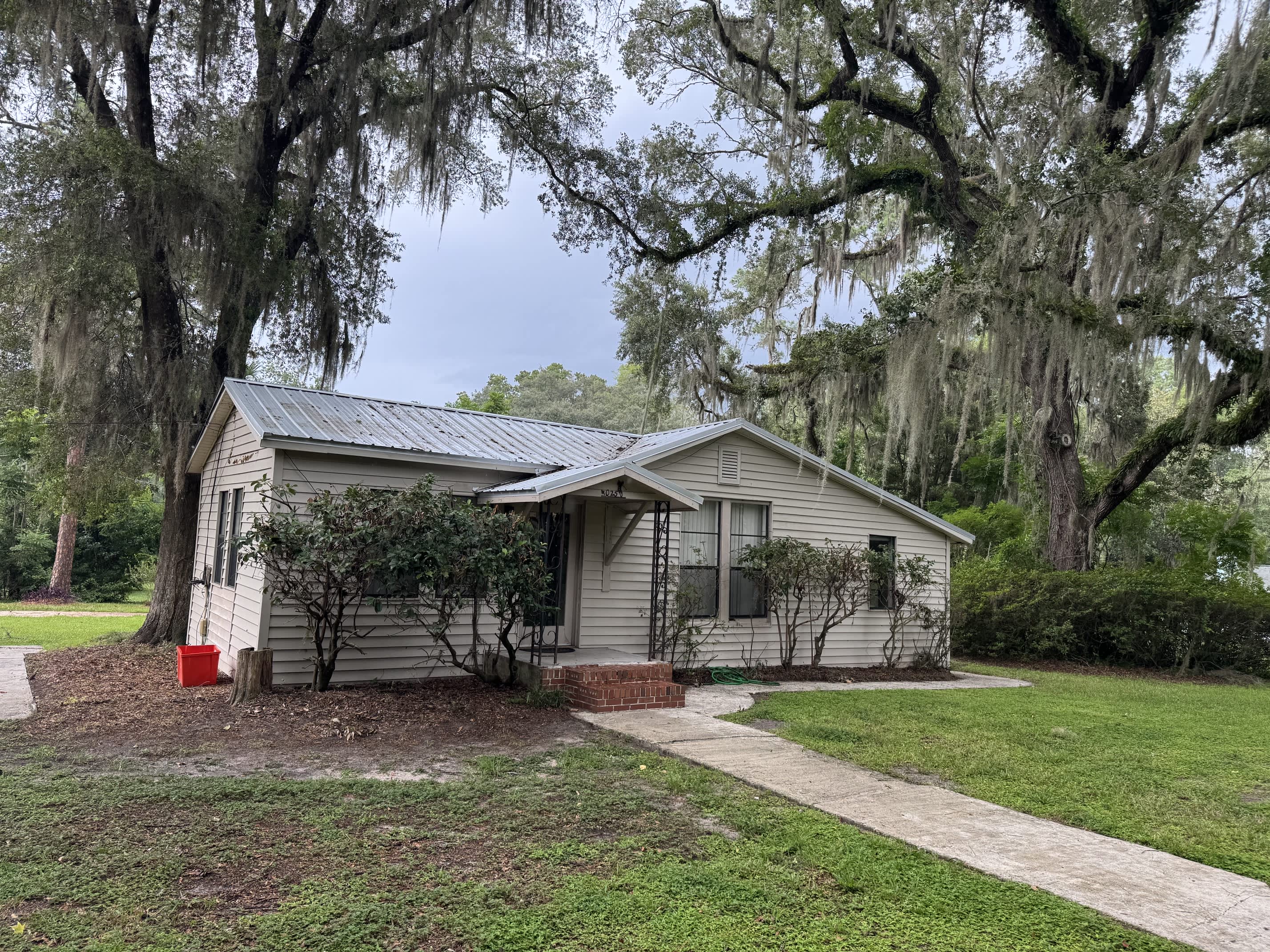 4025 Sw 20Th Drive – photo 1