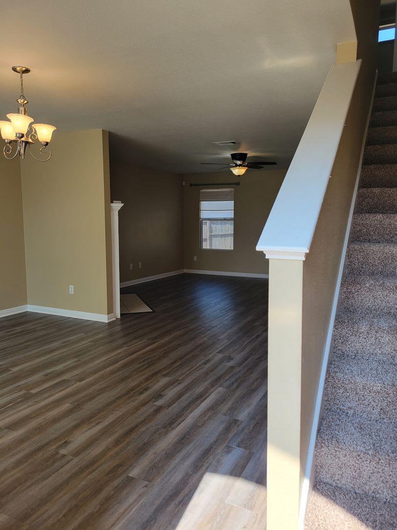 SPACIOUS 4bd/2ba house w in KIlleen with storage shed! – photo 2