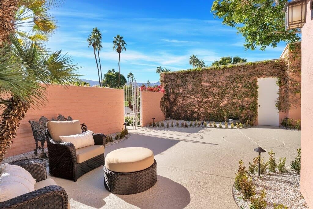 47126 El Menara Circle – photo 3