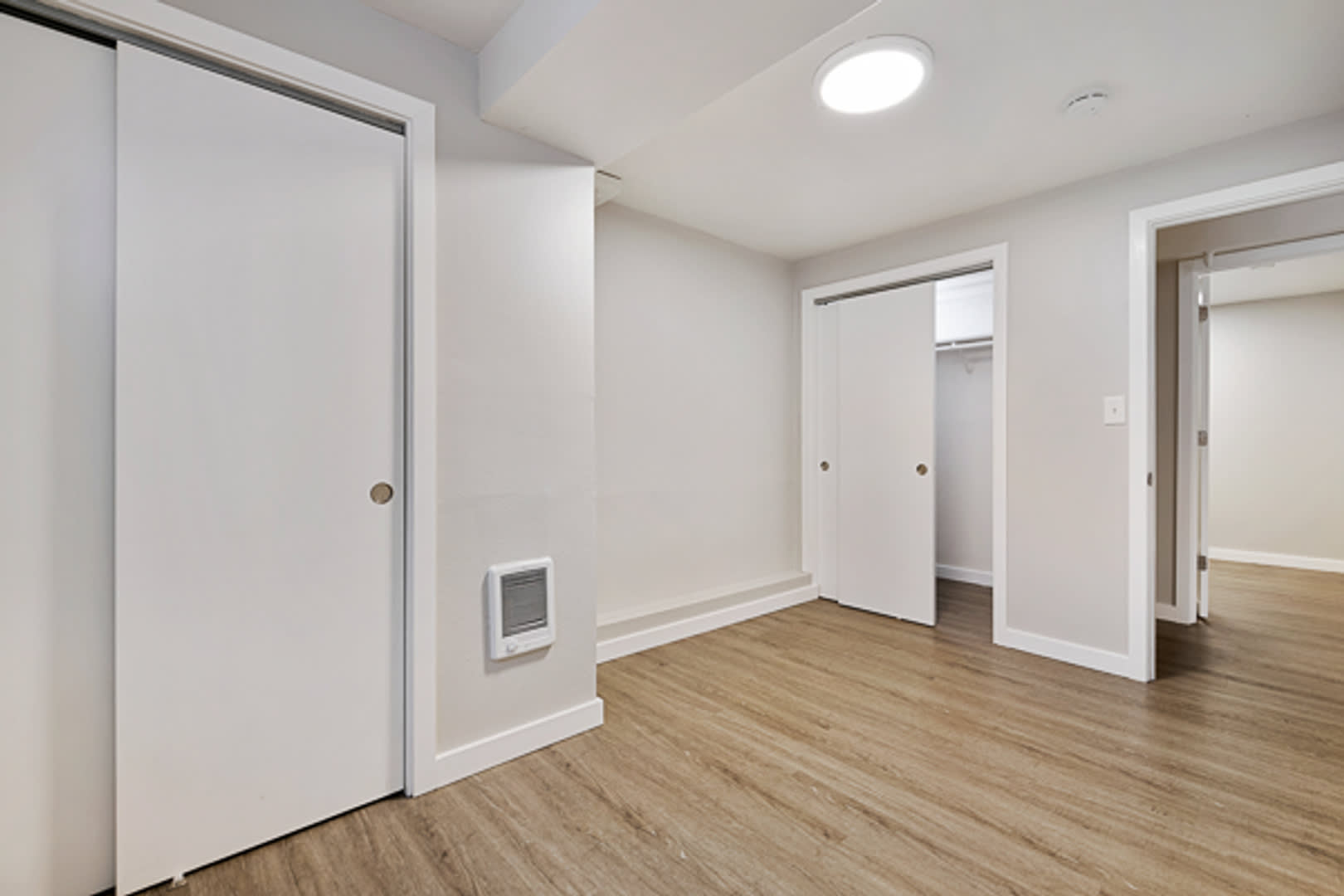 1633 Apartments – photo 5