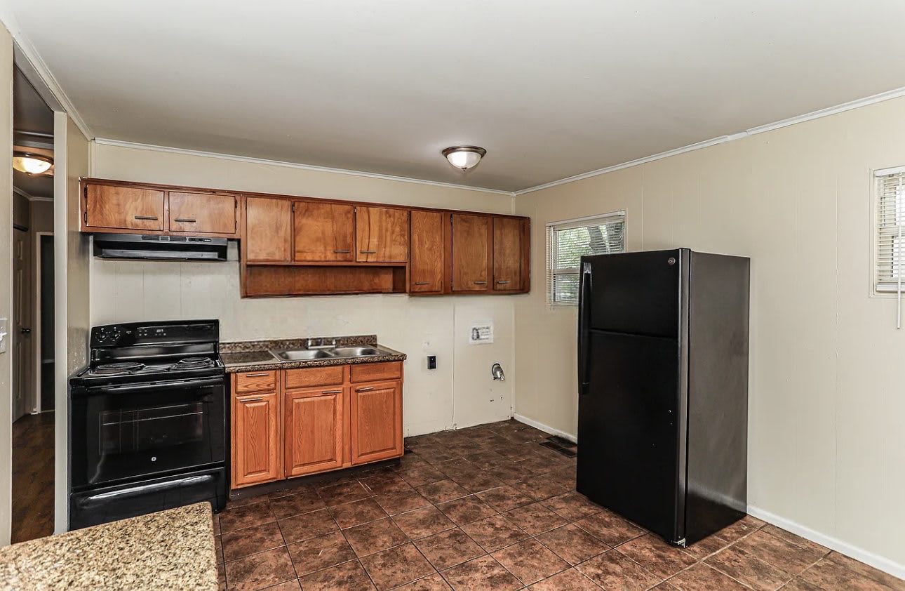 9621 Sacramento St – photo 3