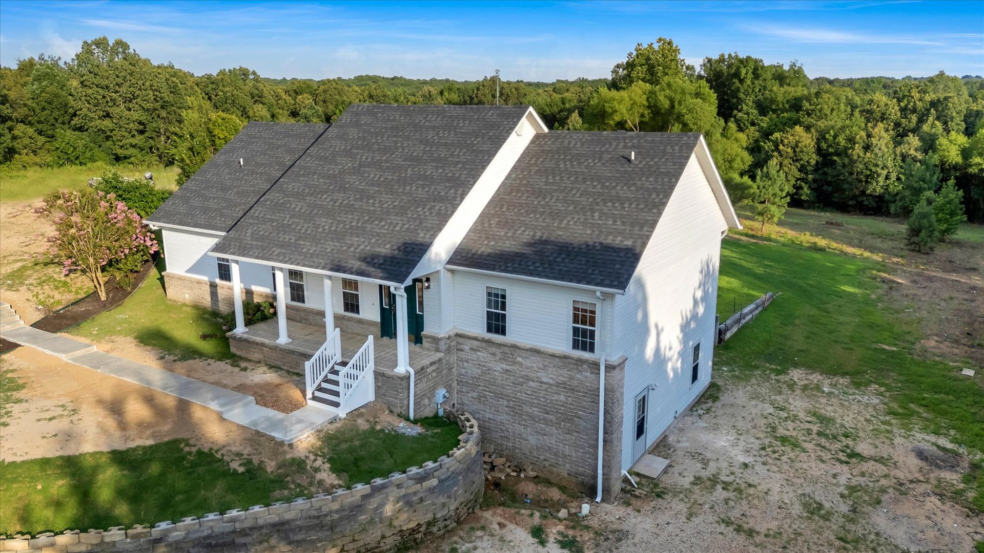 Spacious 5-Bedroom Home on 1.5+ Acres in West Side School District – photo 3