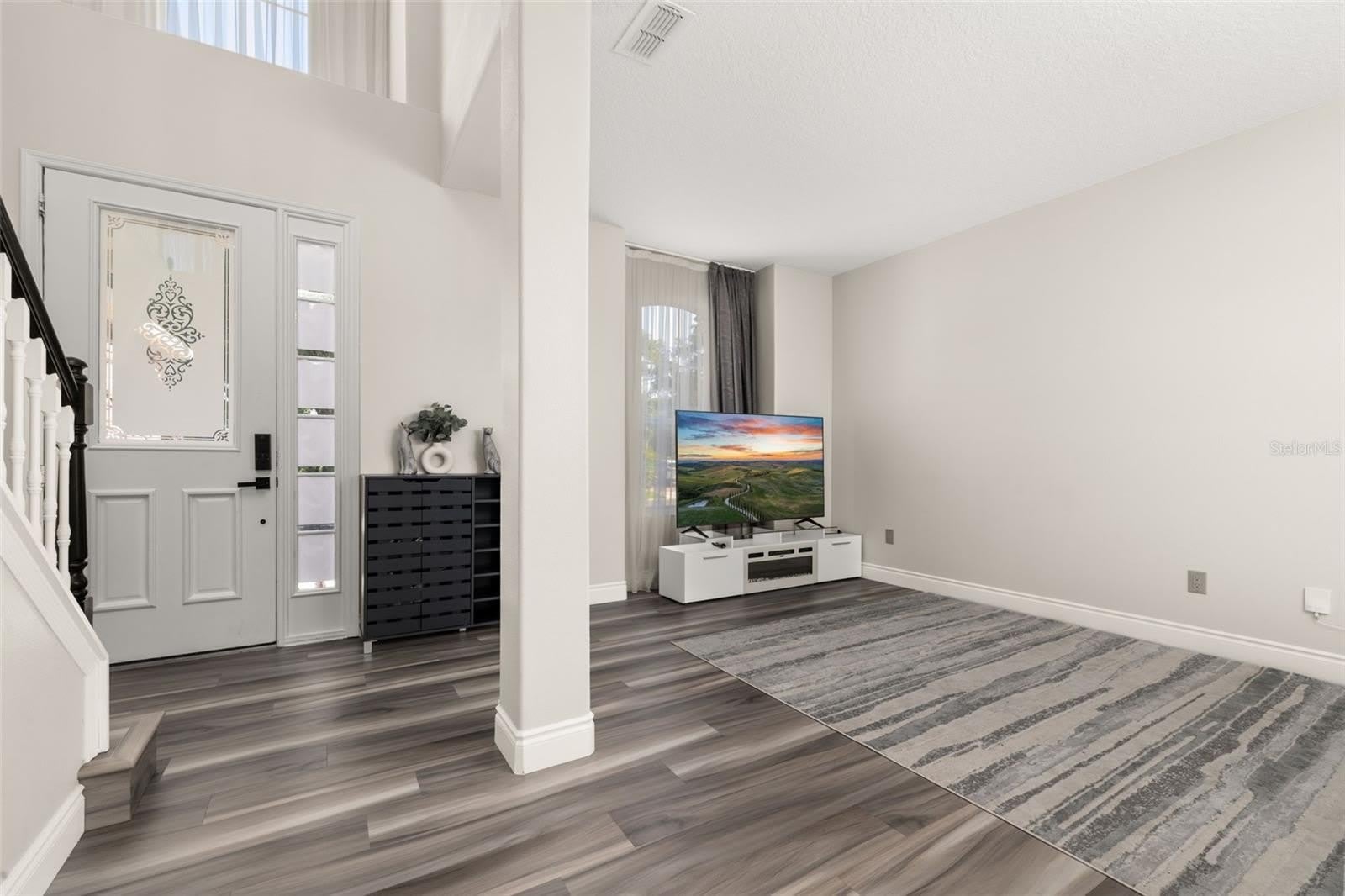 13247 HATHERTON Circle – photo 5