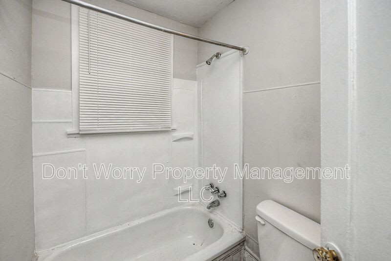 402 Winston Street – photo 5