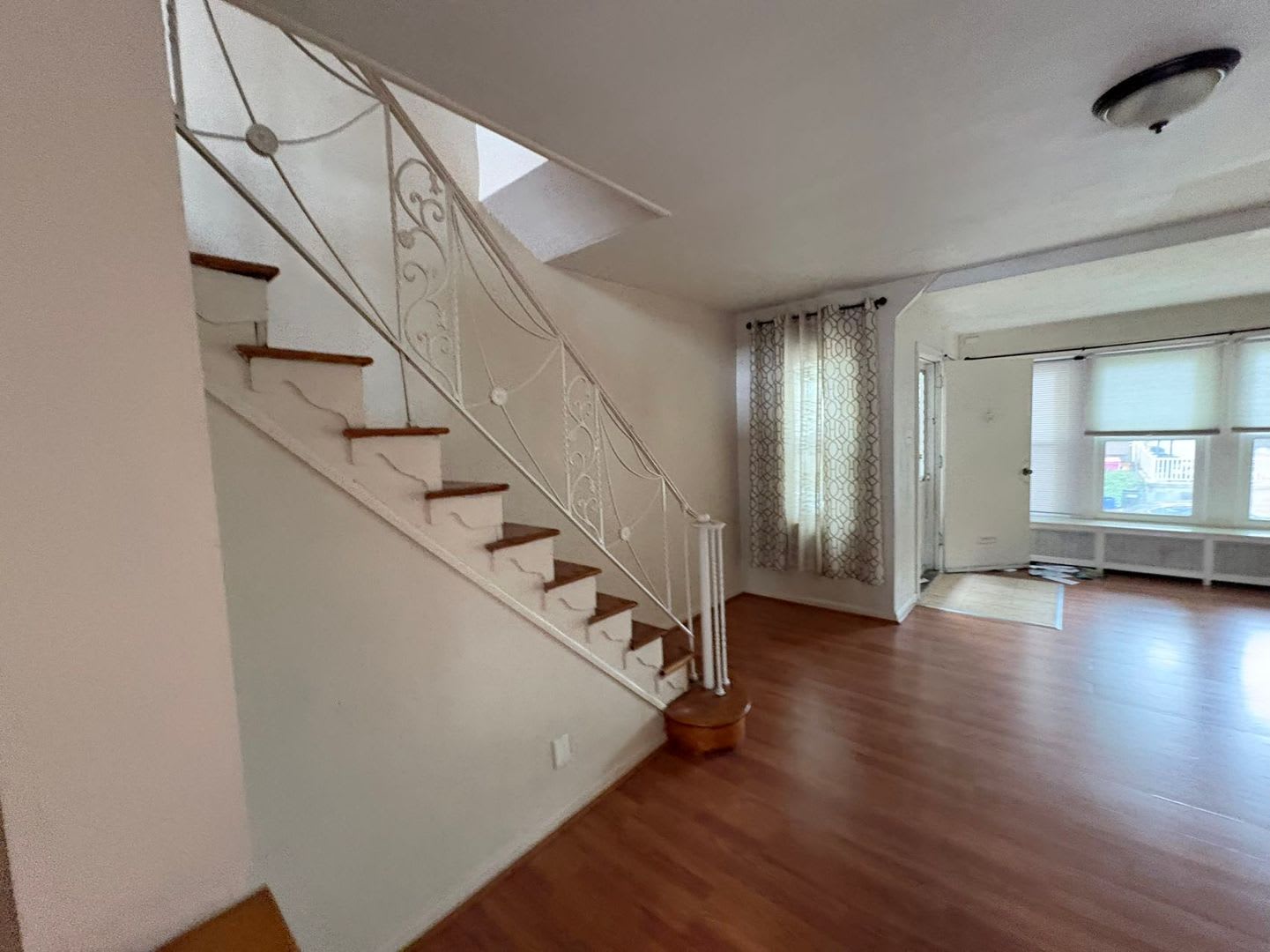 4112 Stirling St. – photo 4