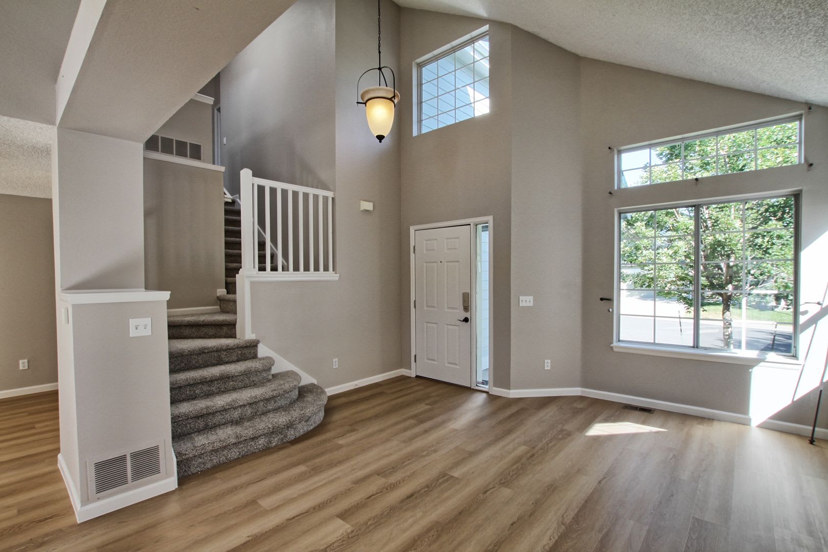 3 bed 2.5 bath Clarke Farms home – photo 2