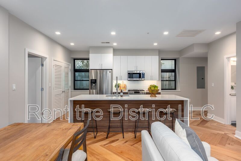1345 K Street SE – photo 3
