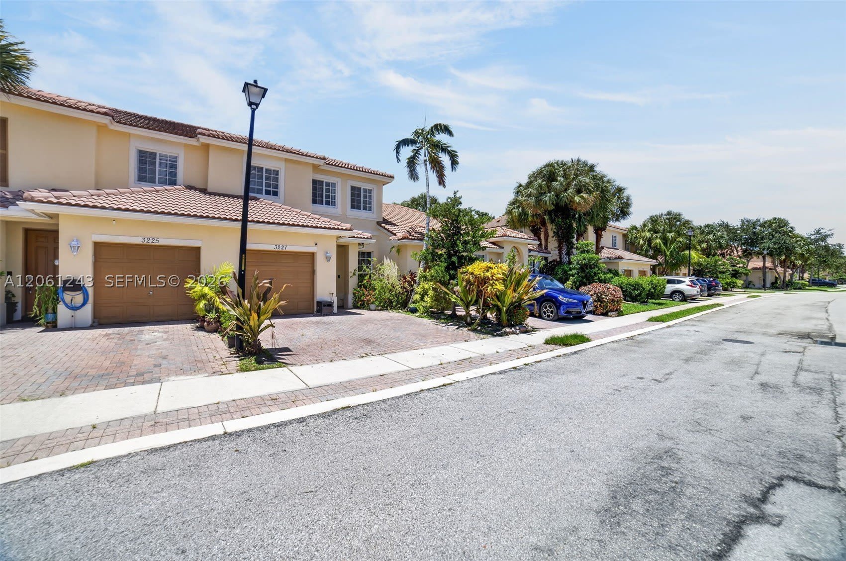 3227 NW 32nd Ter – photo 2