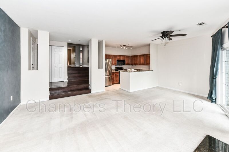 275 S Pickett St – photo 5