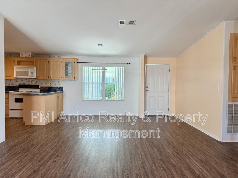 3515 Zephyr Ln – photo 4