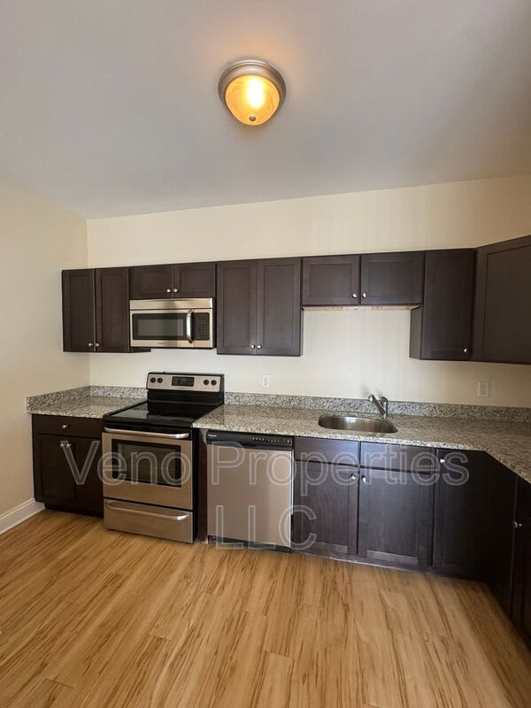 591 Boght Rd – photo 2