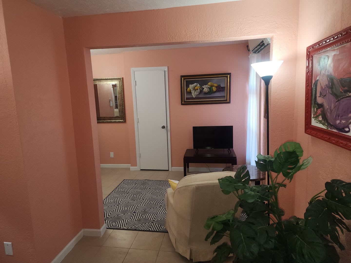 2 Bdr 2 Bath Kitchen Fully Furnished Apartment With Private Entrance In Quiet Neighborhood In Albuquerque – photo 2