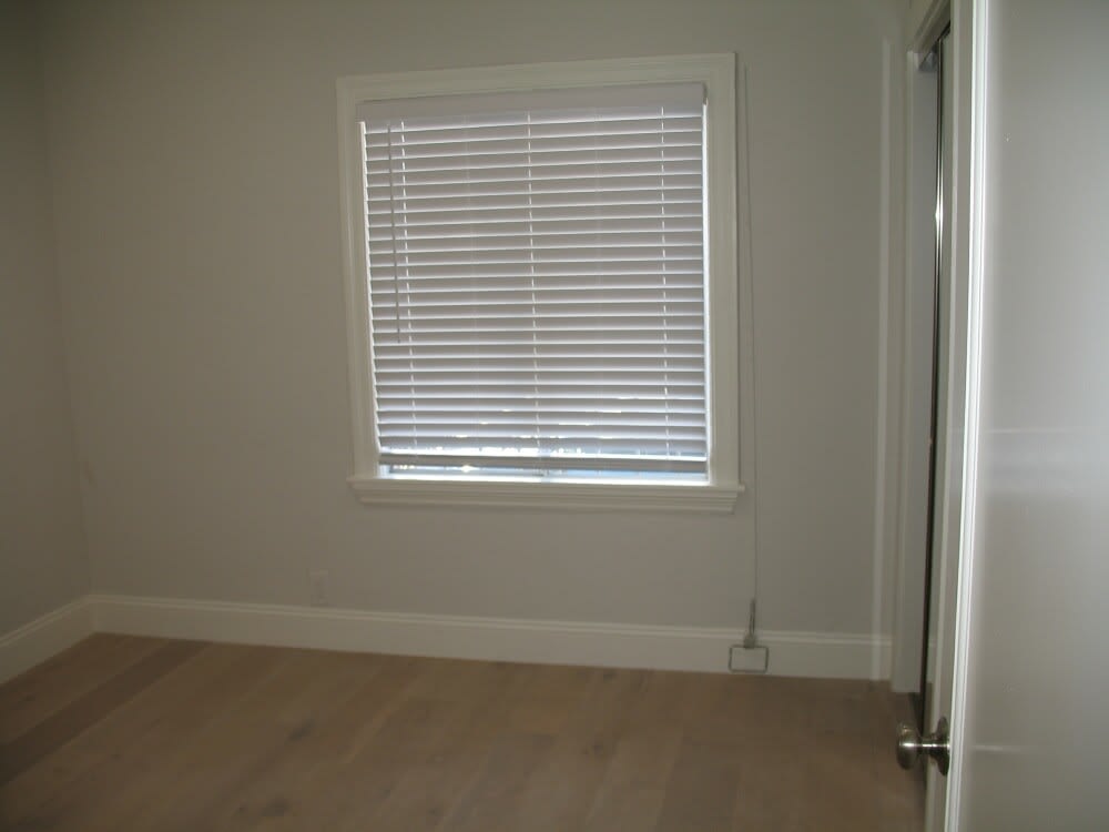 375 Grand Ave – photo 5