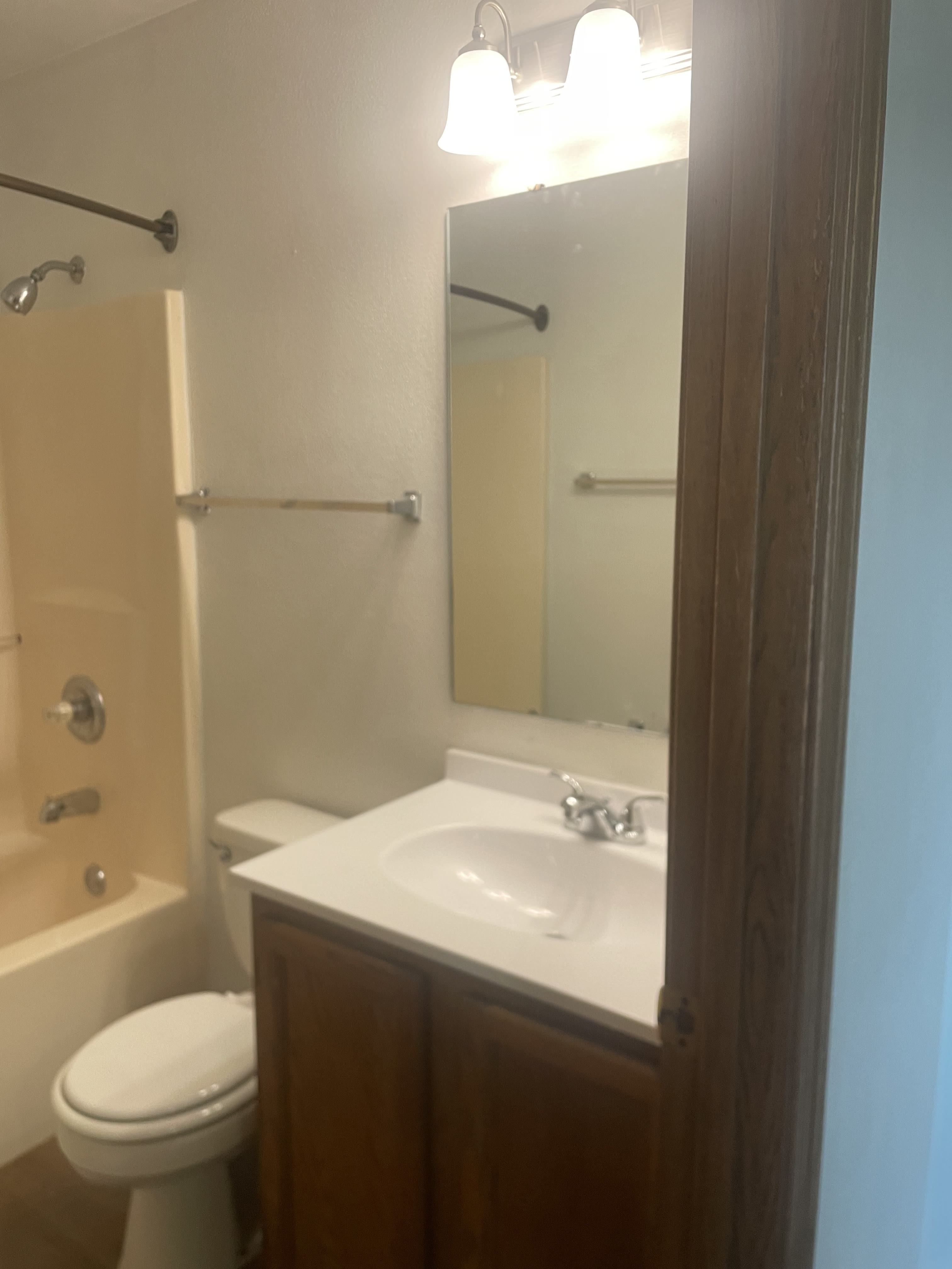 2612 Eastview Drive – photo 4