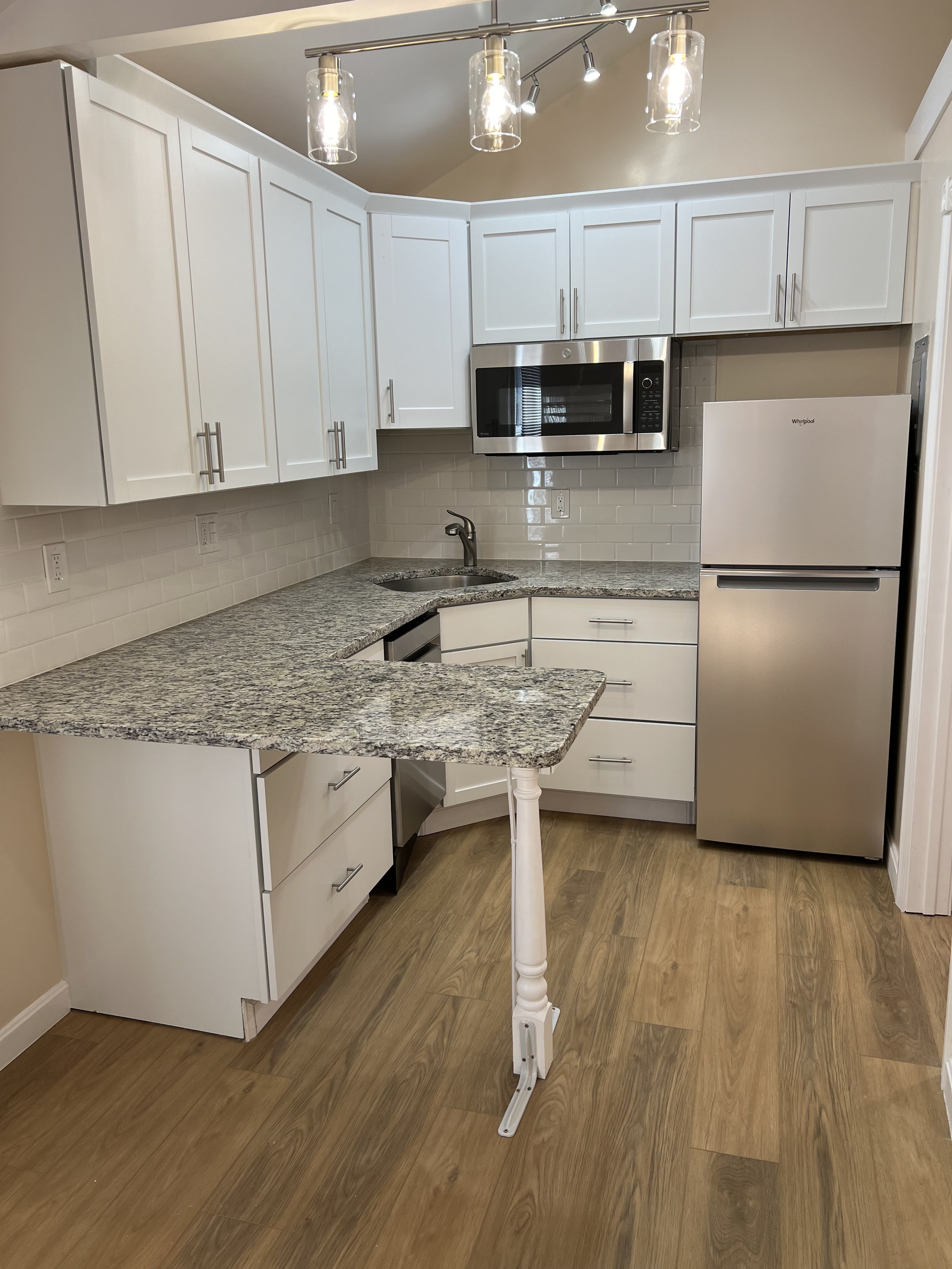 17 Fairbanks St – photo 2
