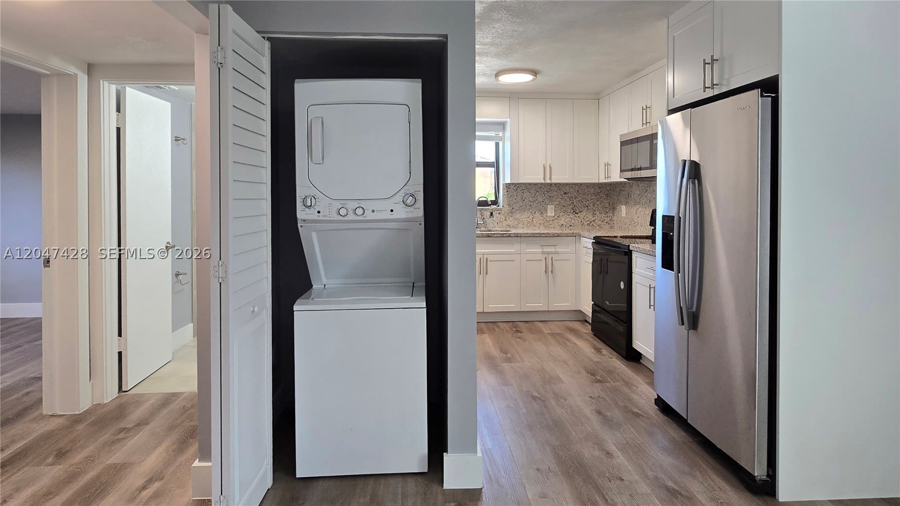 50 W 28th St – photo 3