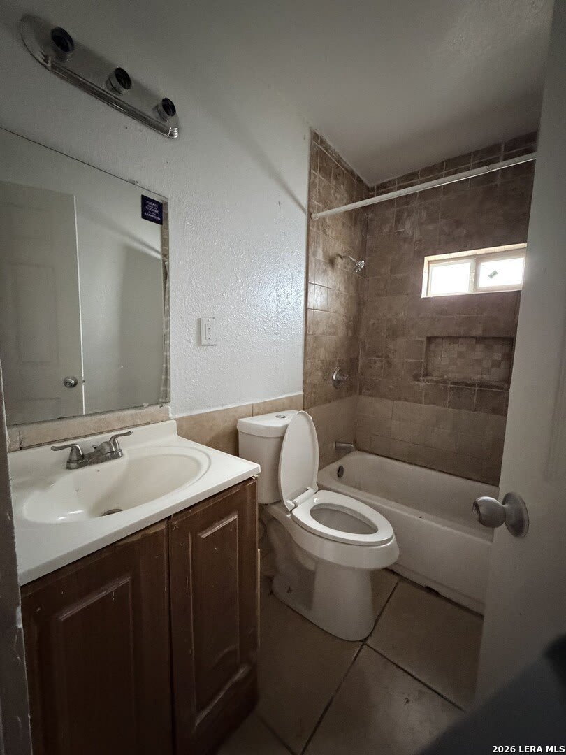 153 E Baylor – photo 5