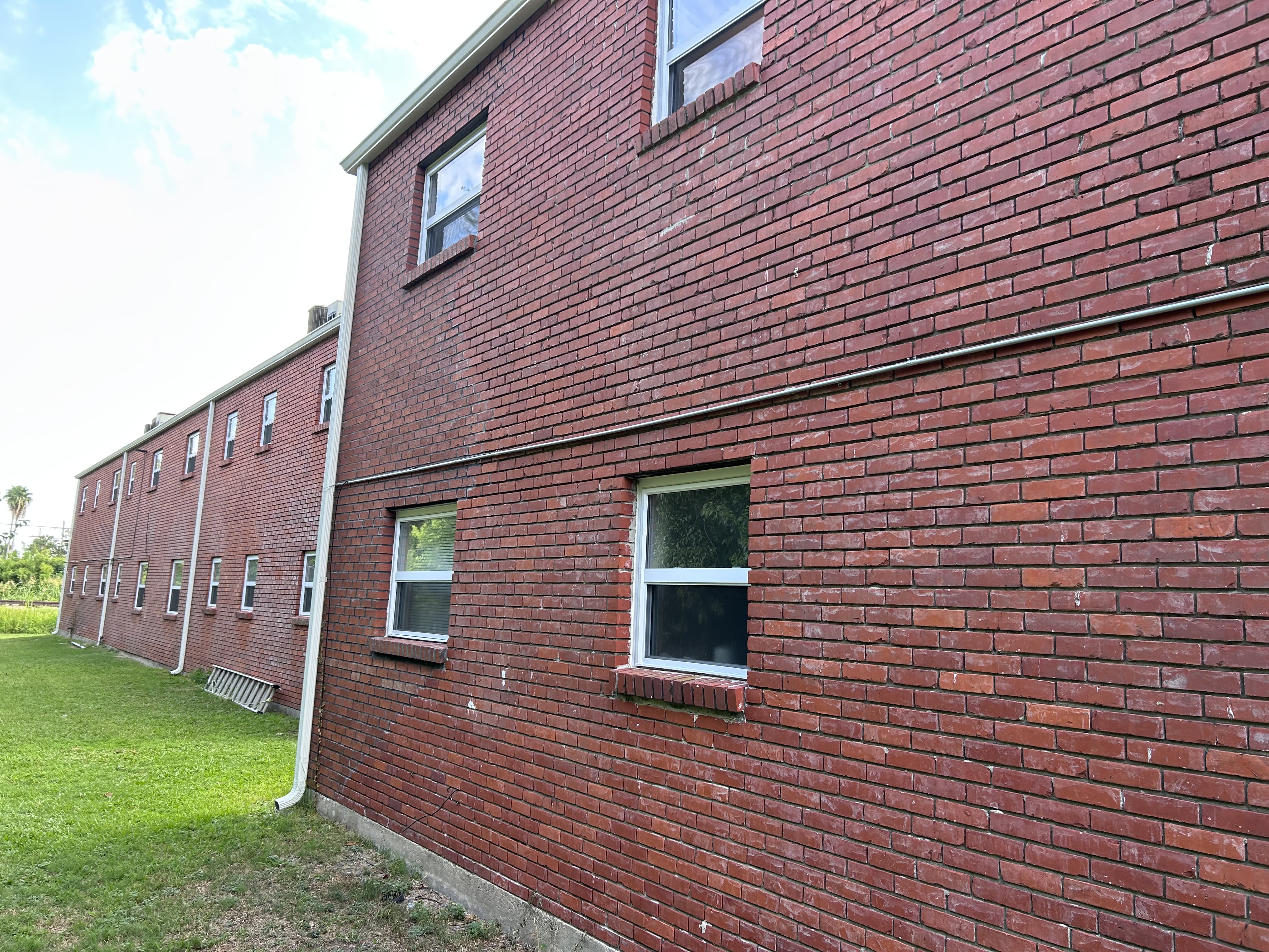 619 Warren St – photo 3
