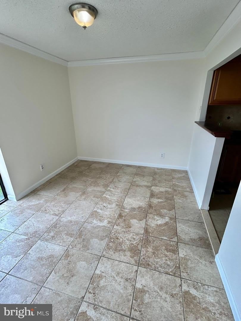 2311 Pimmit Dr 1205 – photo 5