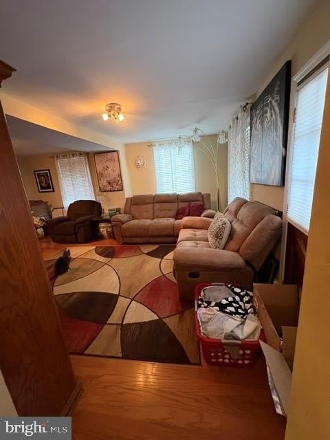 407 W MAIN Street – photo 3