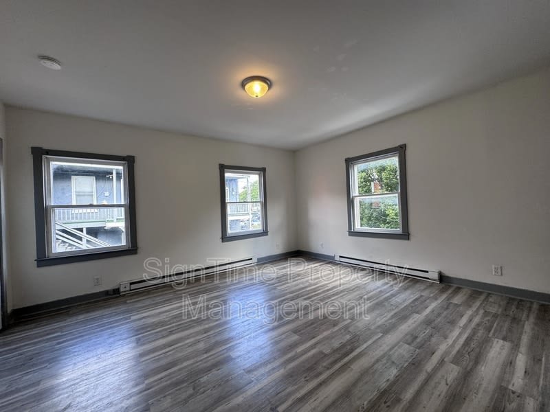 40 East Washington Street – photo 1