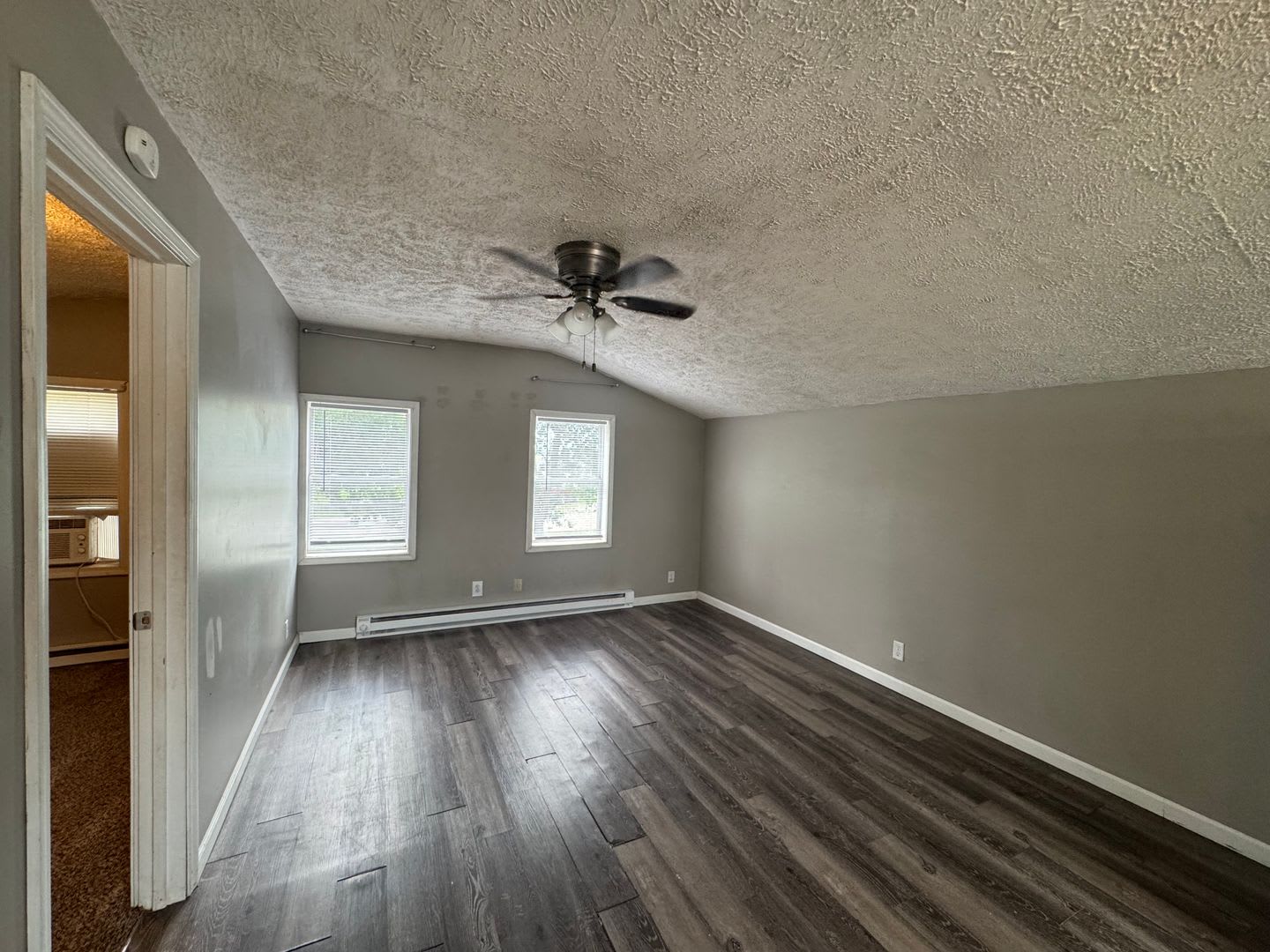 Super Cool 1 Bedroom House at Linoma Beach! – photo 3