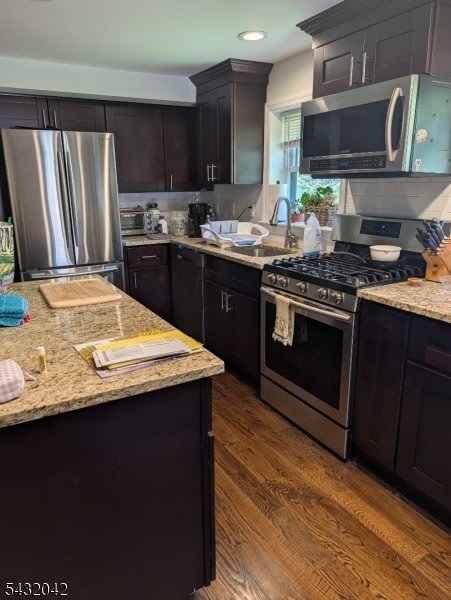 174 Snyder Ave – photo 4